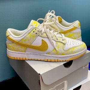 Nike 2021 Wmns Dunk Low OG 'Yellow Strike'